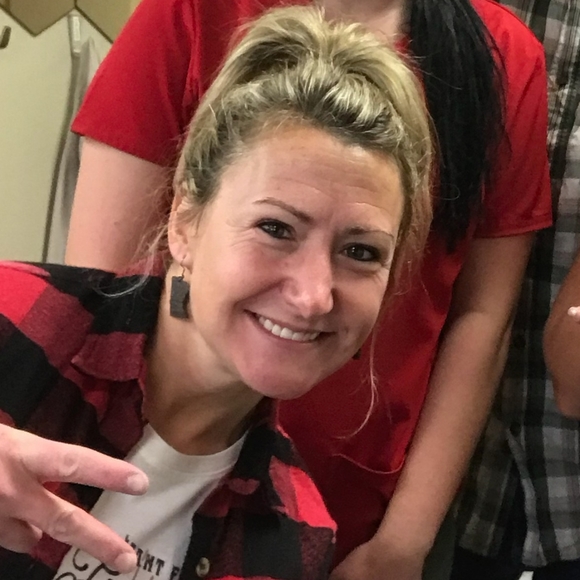 Meet your Posher, Bridget - Picture 1 of 1